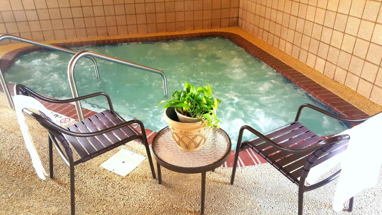 Americinn By Wyndham Garden City Buitenkant foto