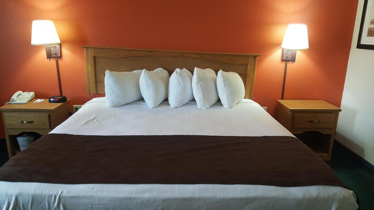 Americinn By Wyndham Garden City Buitenkant foto